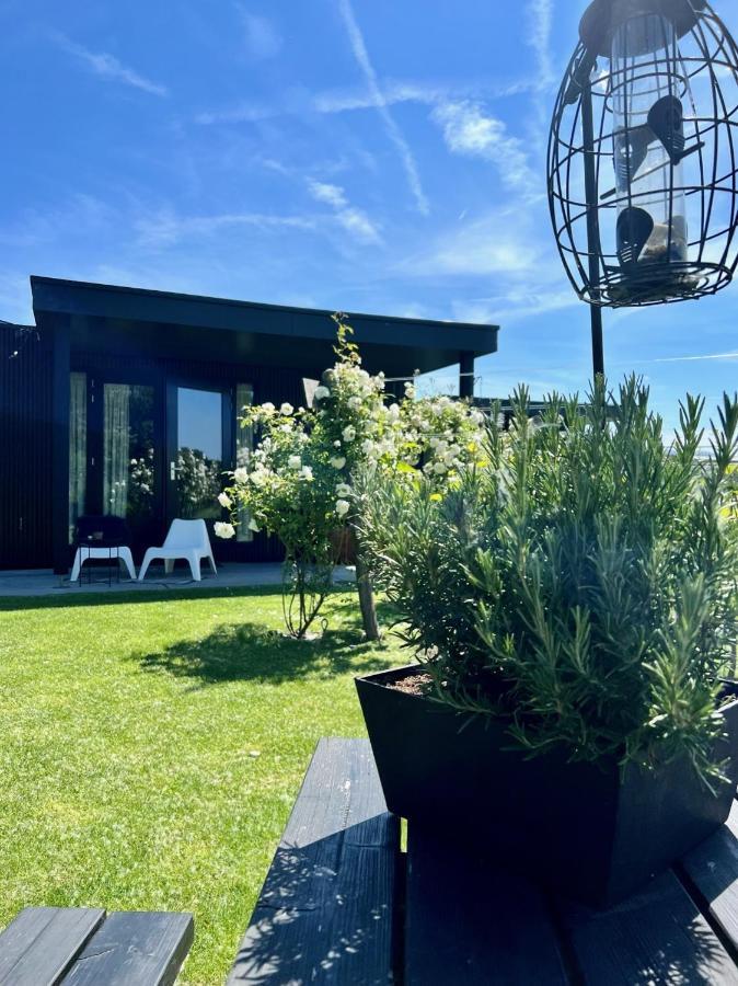 Villa Life Contains Beautiful Things Almere Esterno foto